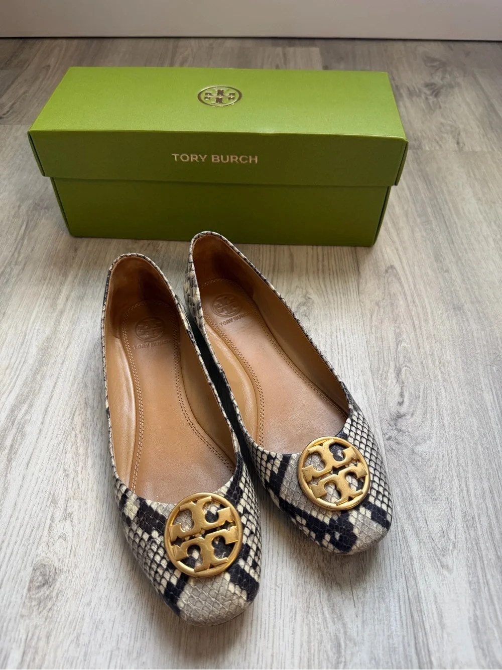 Tory Burch - Chelsea Ballet Flats in Snake-Print Embossed Leather - size 7